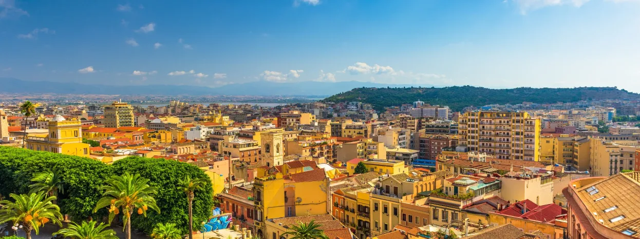 Les plus beaux voyages au départ de Cagliari en Sardaigne.